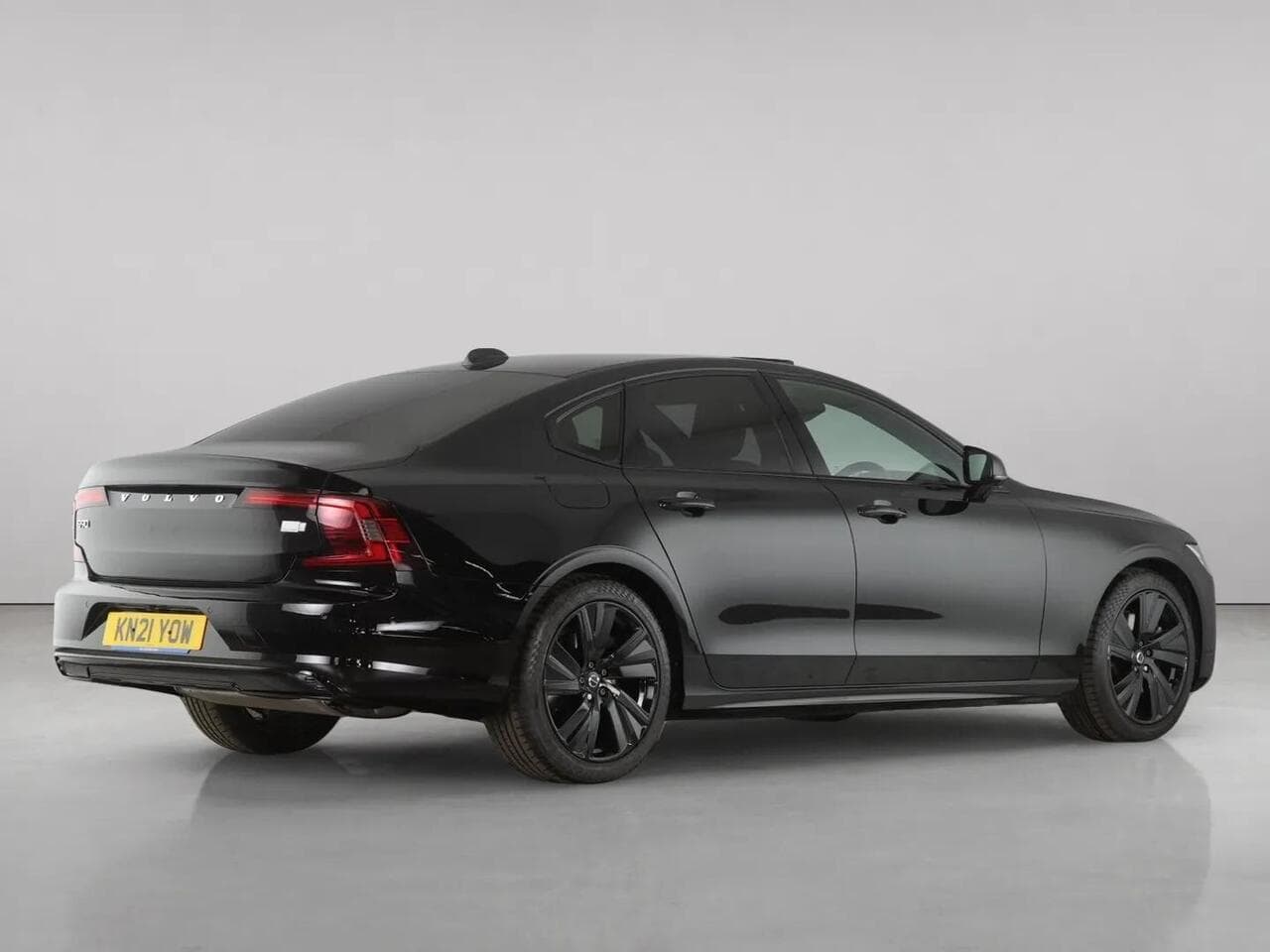 Volvo S90 thumbnail Rear Right