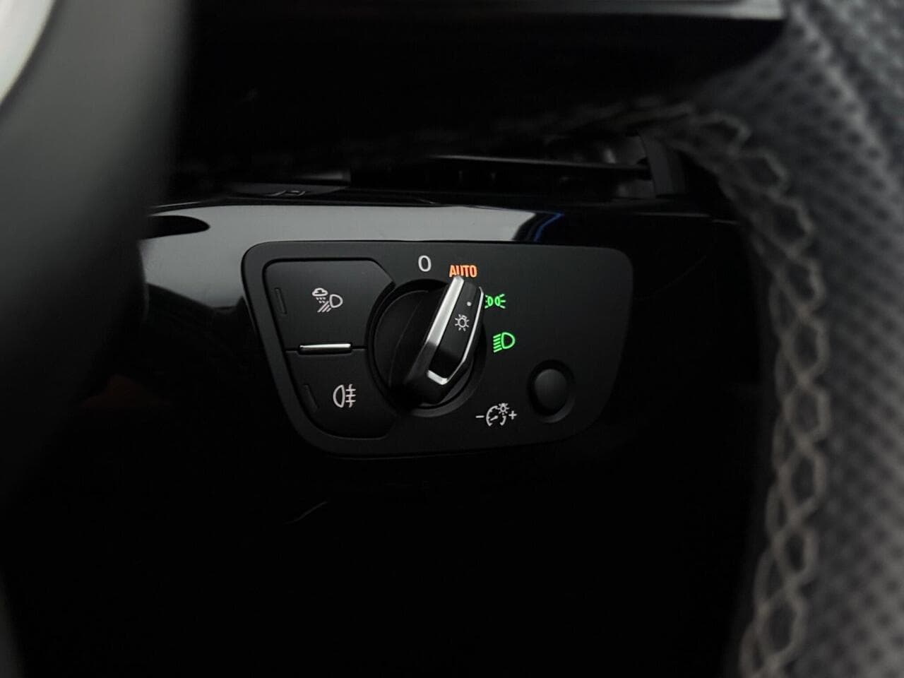 Audi A4 Avant thumbnail Misc Controls