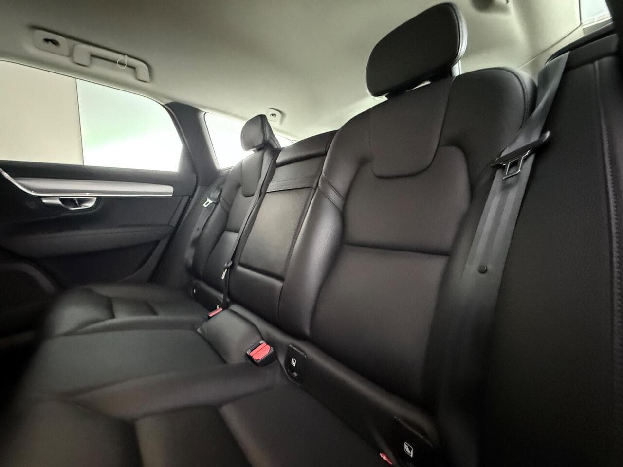 Volvo V90 thumbnail Seats Rear