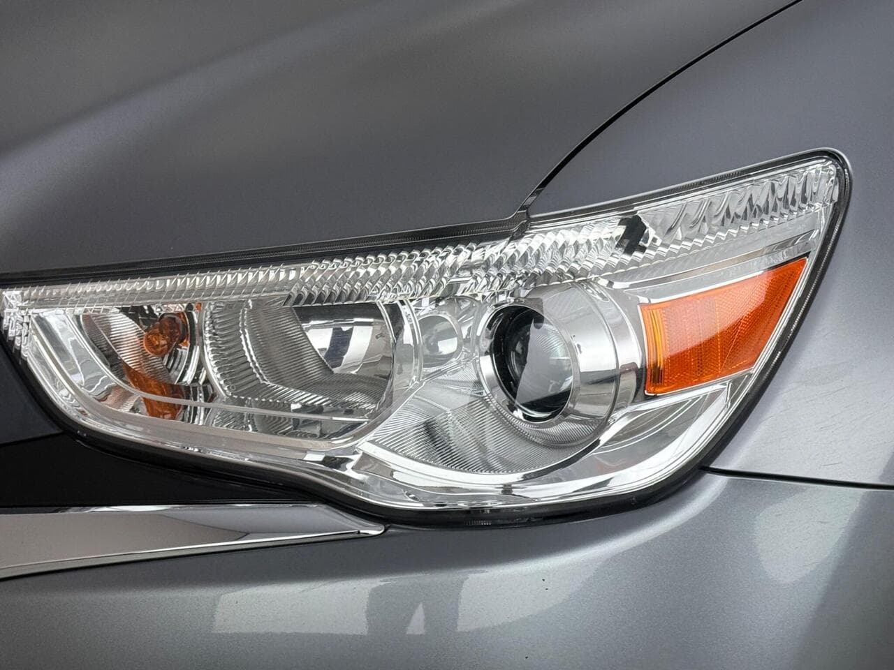 Mitsubishi ASX thumbnail Lights Front