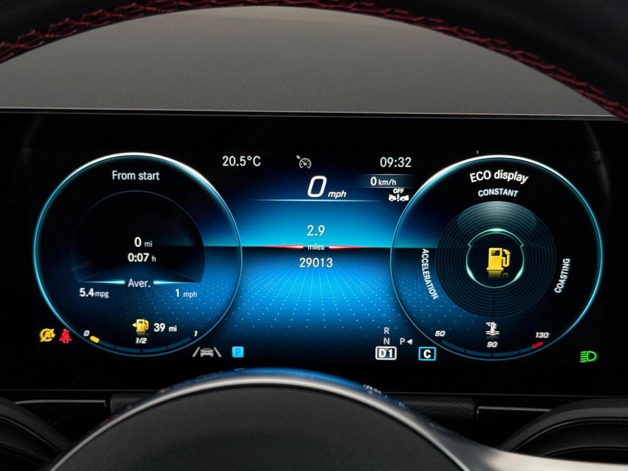 Mercedes-Benz B Class thumbnail Driver Instruments