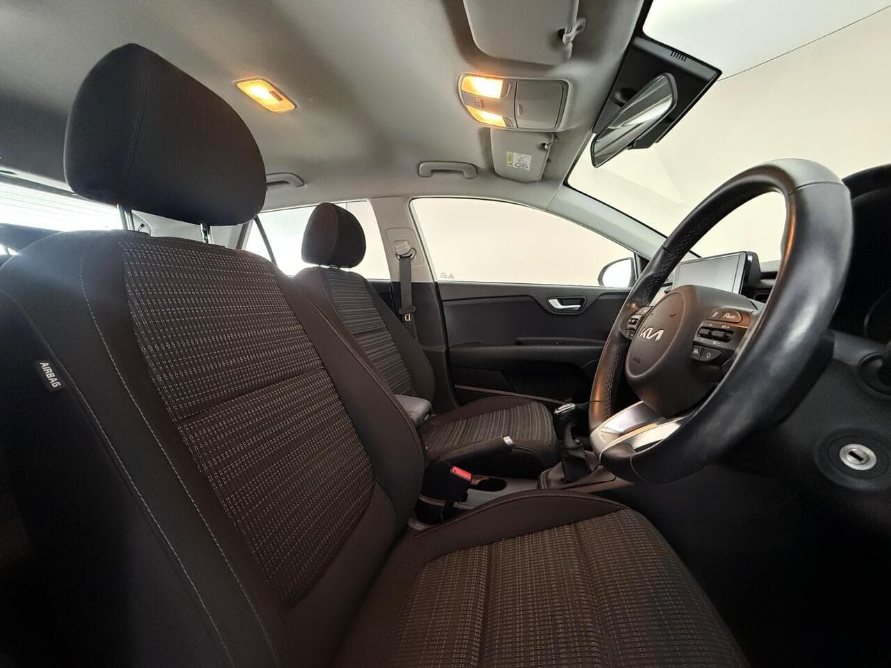 Kia Stonic thumbnail Seat Driver