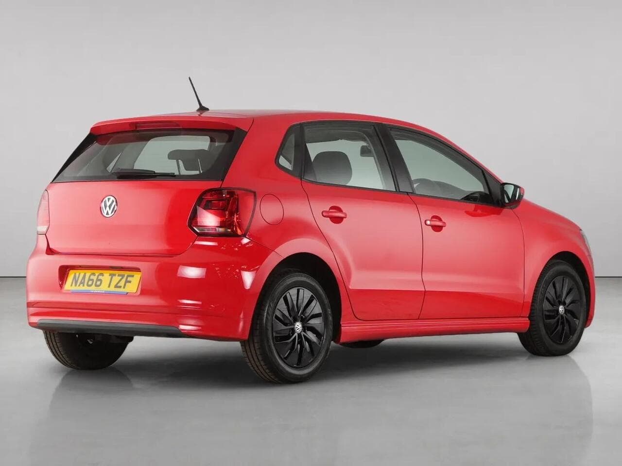 Volkswagen Polo thumbnail Rear Right