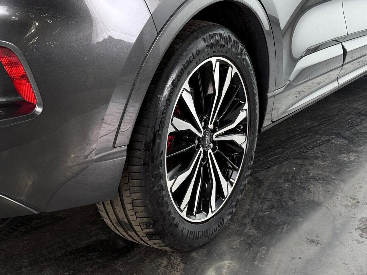 Ford Kuga thumbnail Wheel