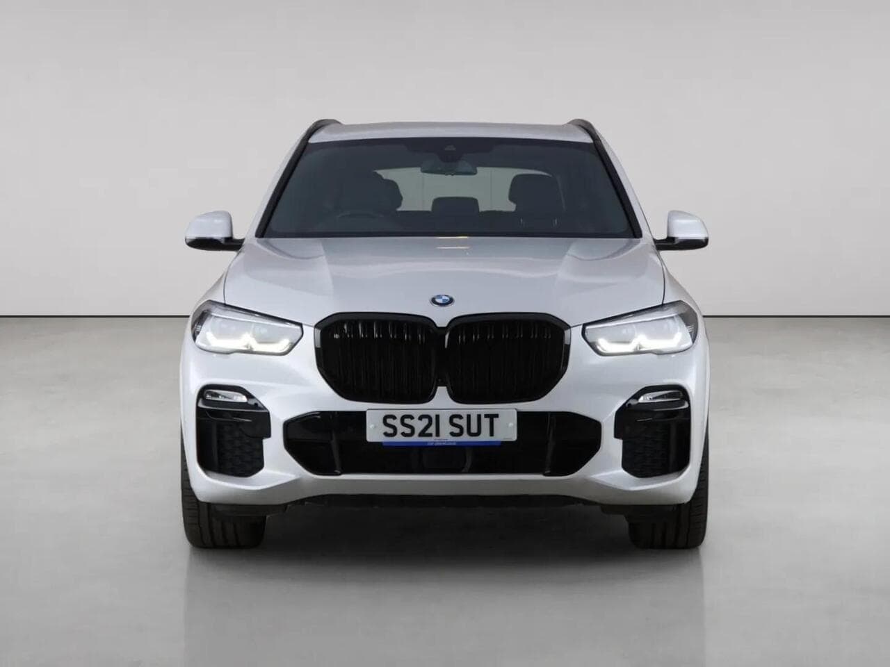 BMW X5 thumbnail Front