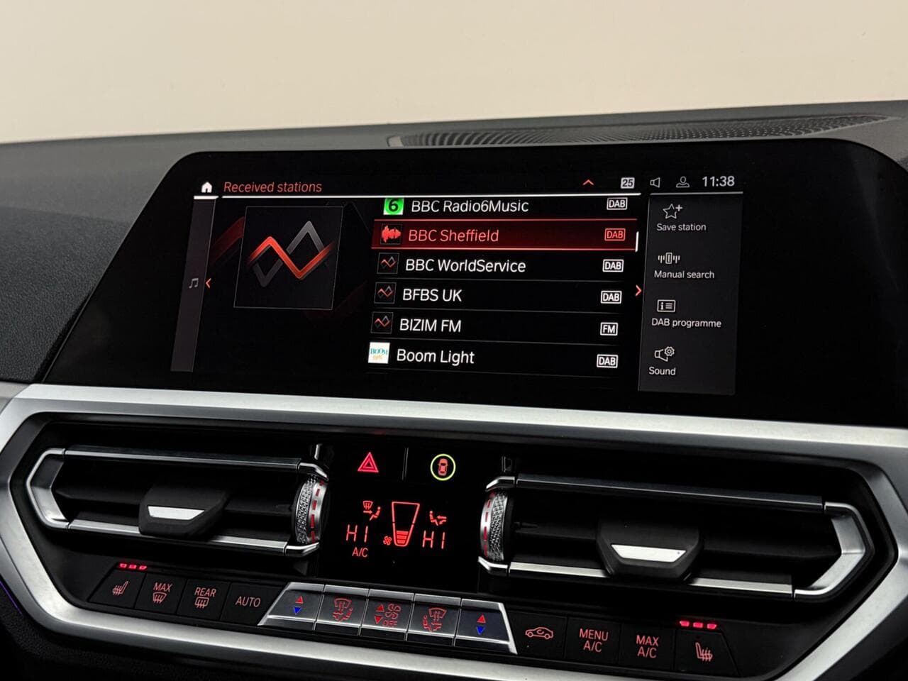 BMW 3 Series thumbnail Infotainment System
