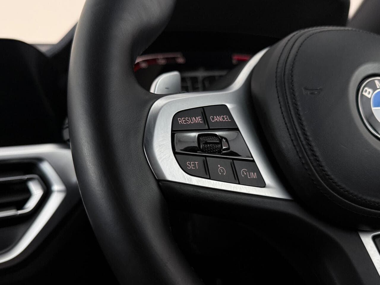 BMW 3 Series thumbnail Steering Wheel