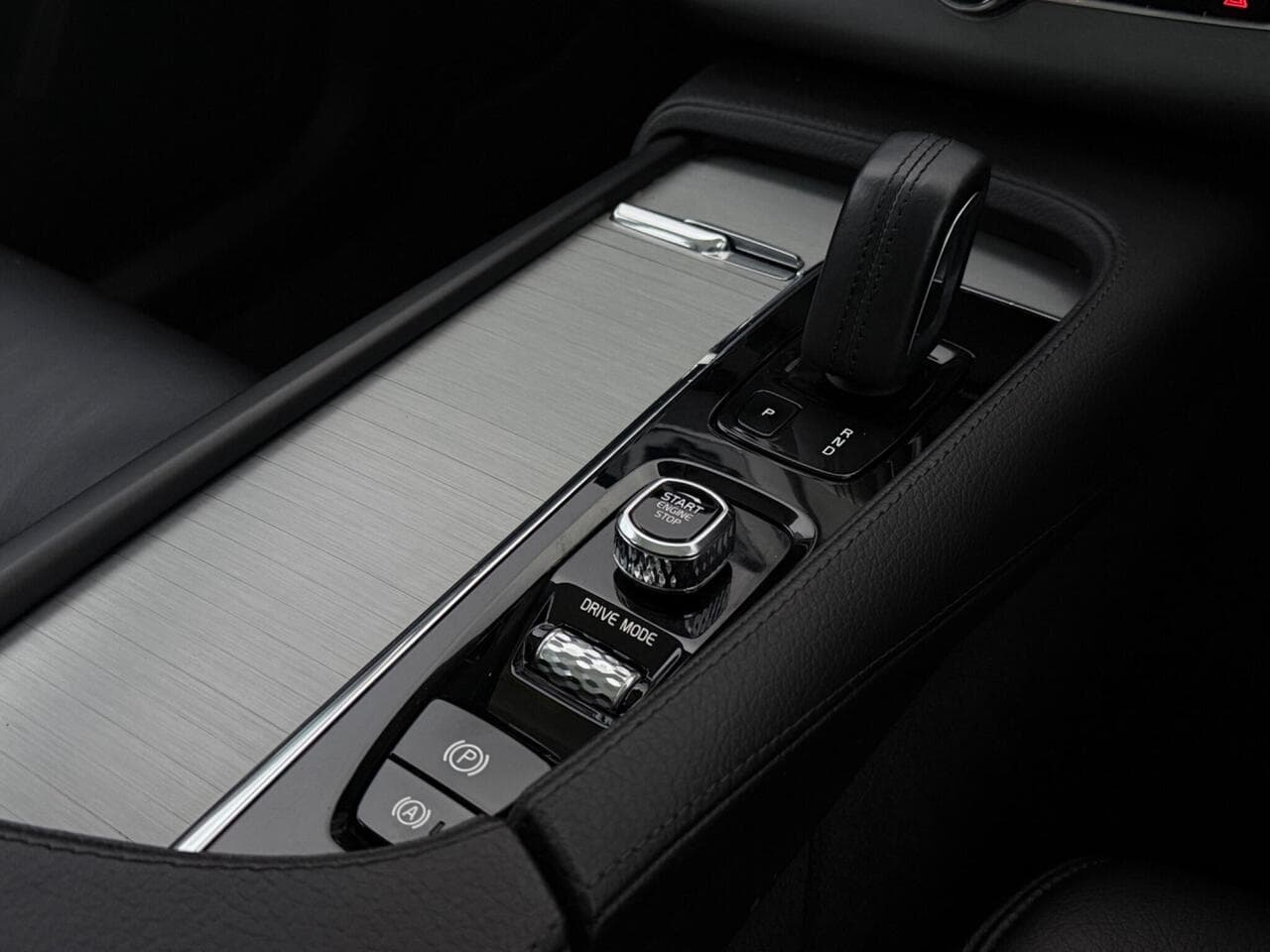 Volvo XC90 thumbnail Interior Front