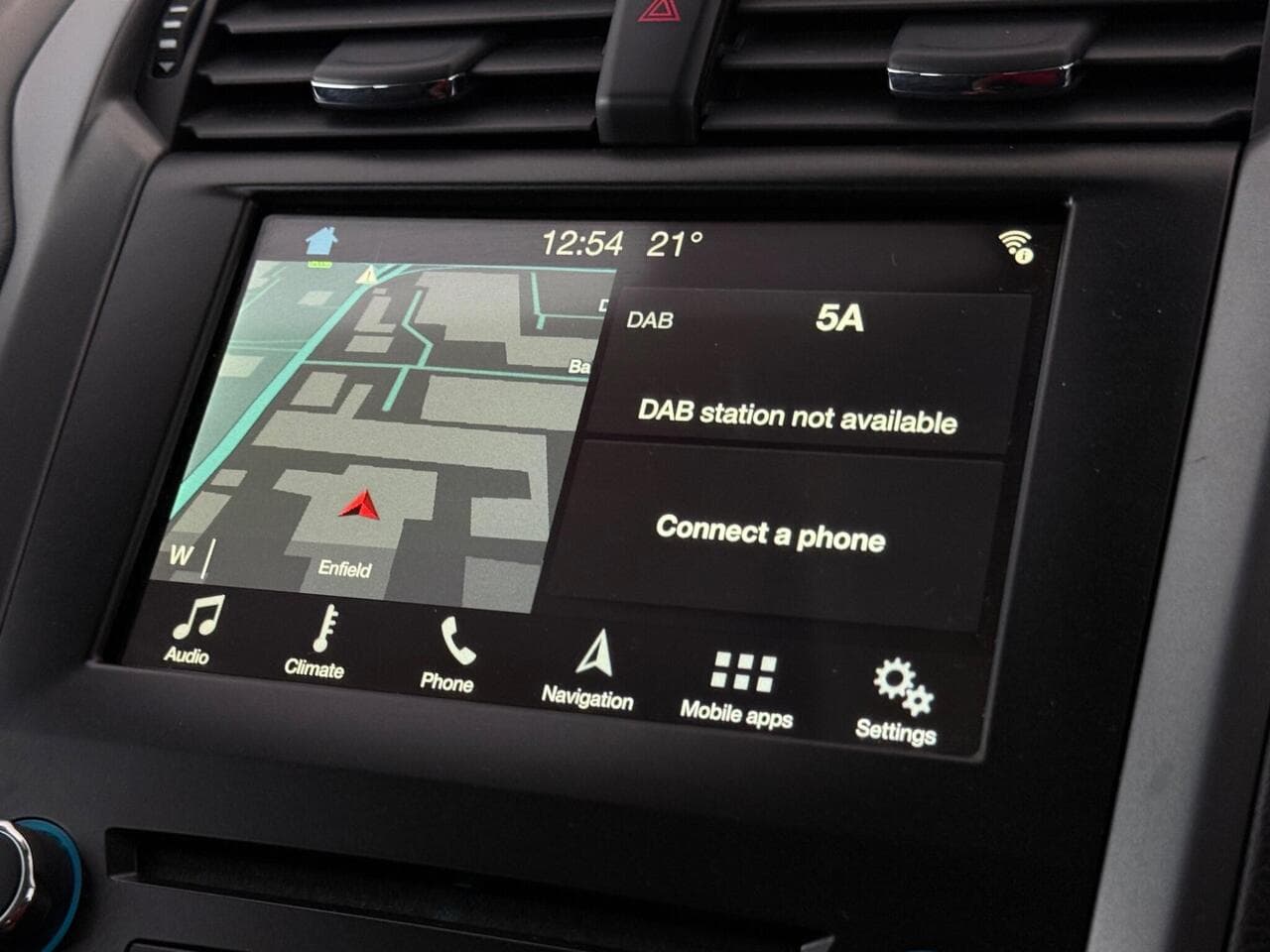 Ford Mondeo thumbnail Infotainment System