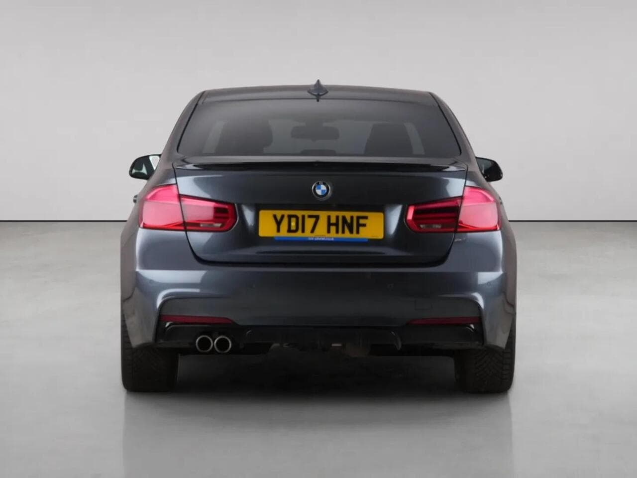 BMW 3 Series thumbnail Rear