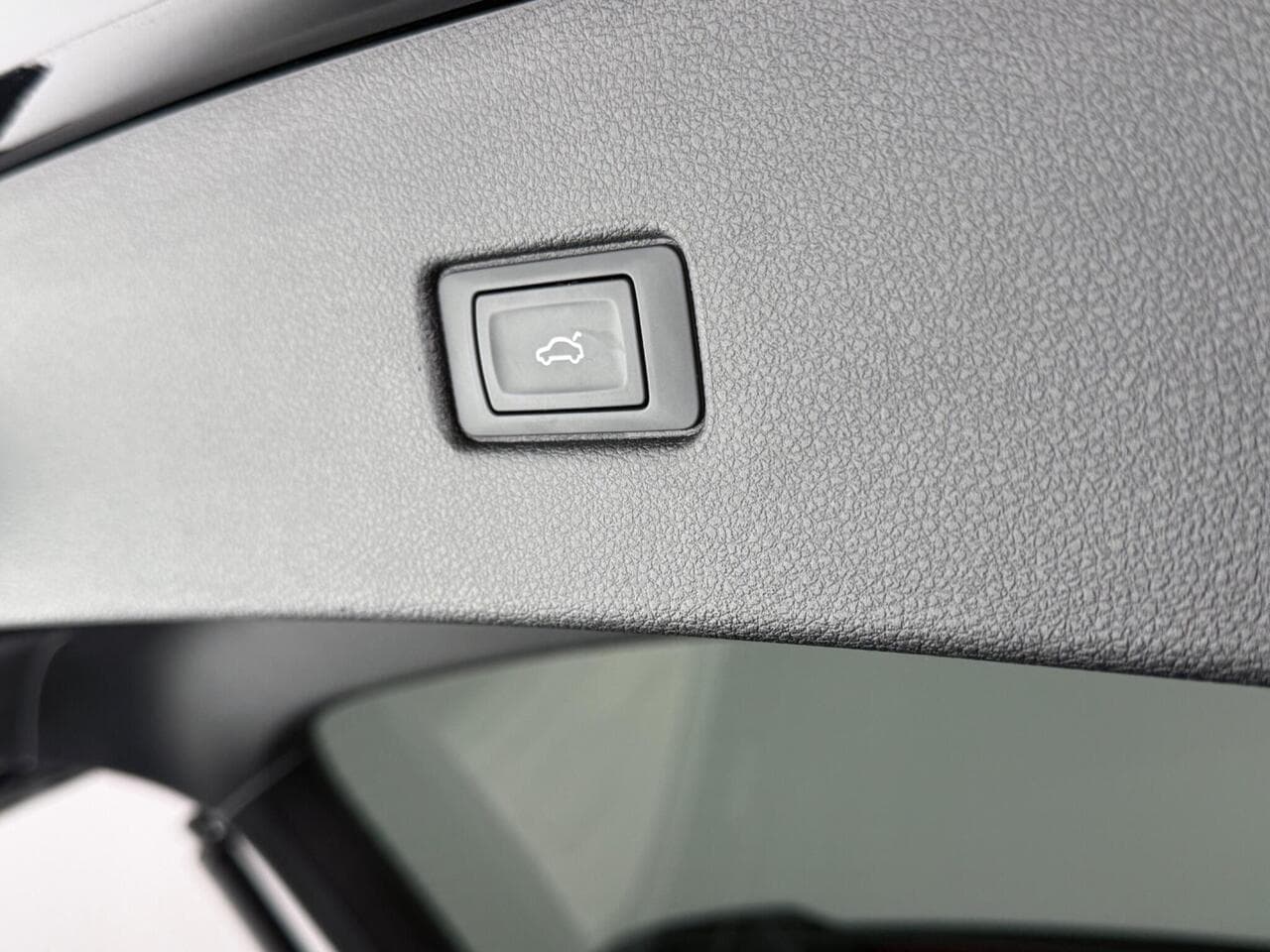 Audi Q5 thumbnail Misc Controls