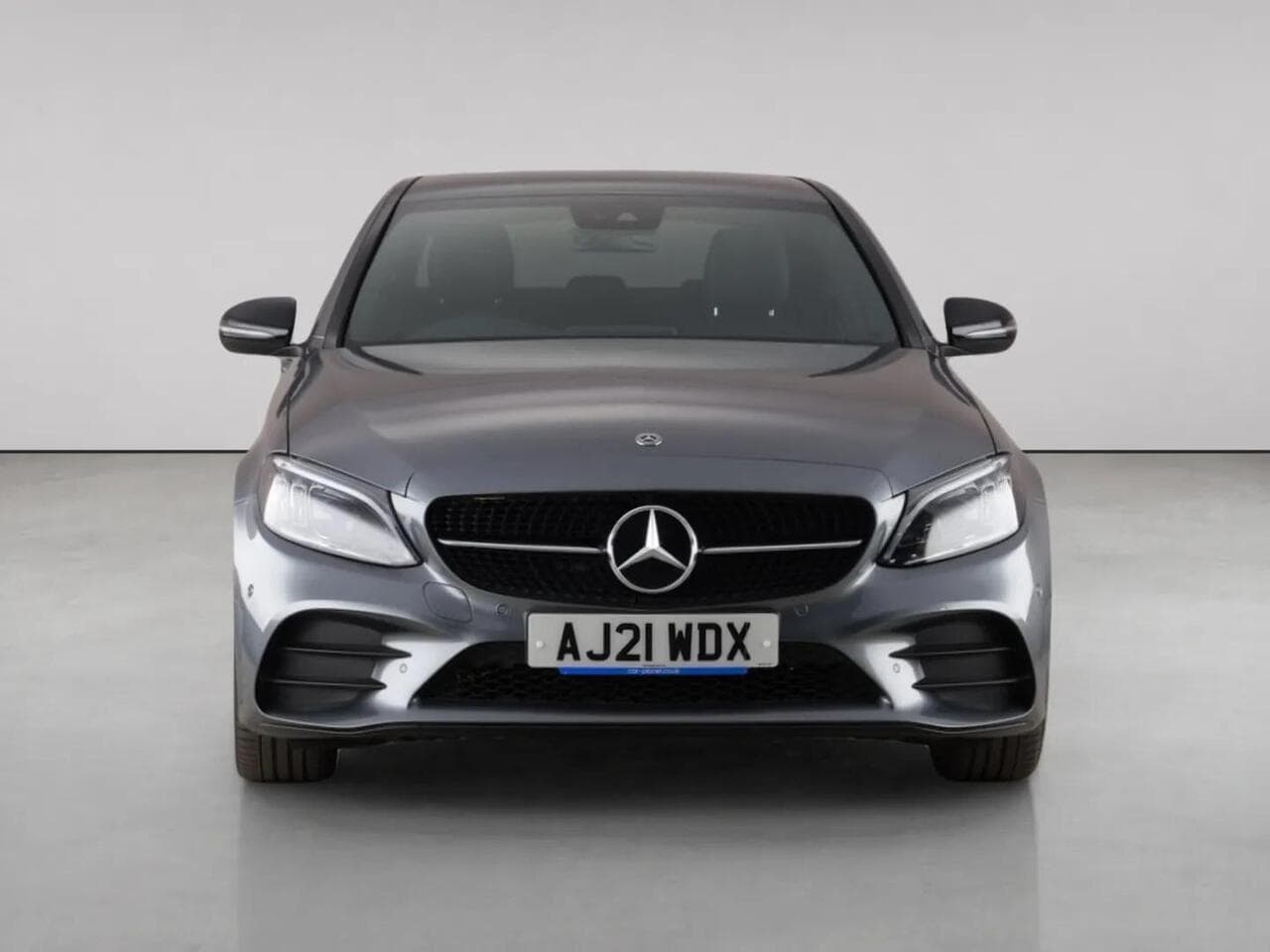 Mercedes-Benz C Class thumbnail Front