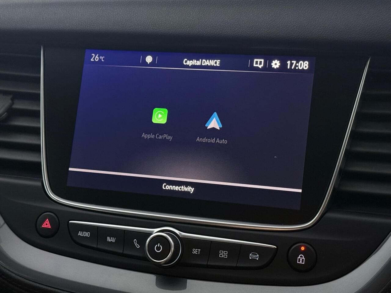 Vauxhall Grandland X thumbnail Infotainment System