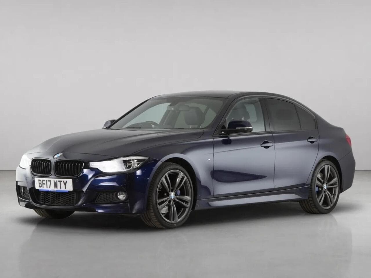 BMW 3 Series thumbnail Front Left