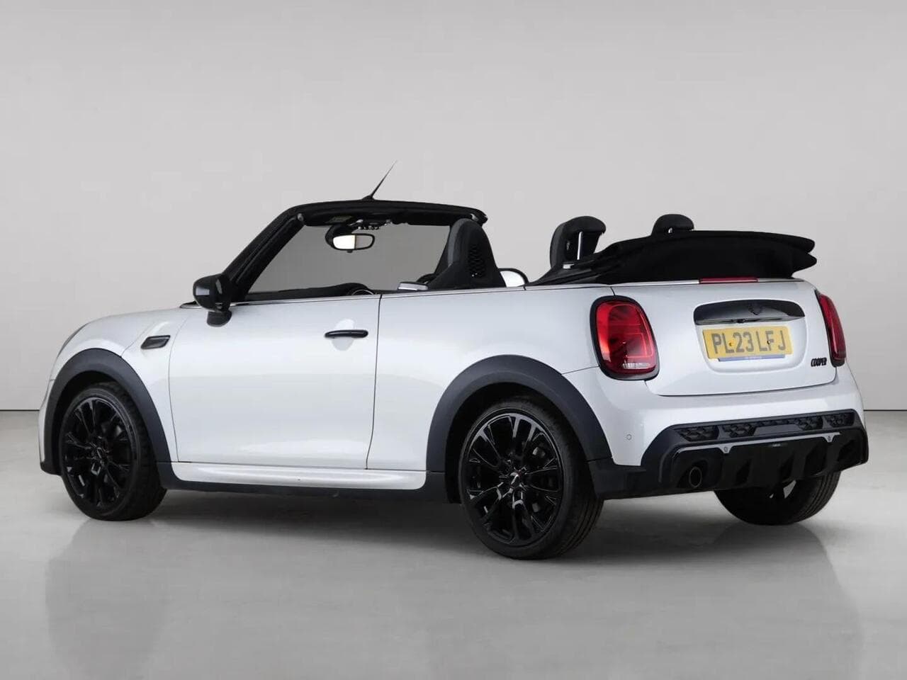 MINI Convertible thumbnail Rear Left