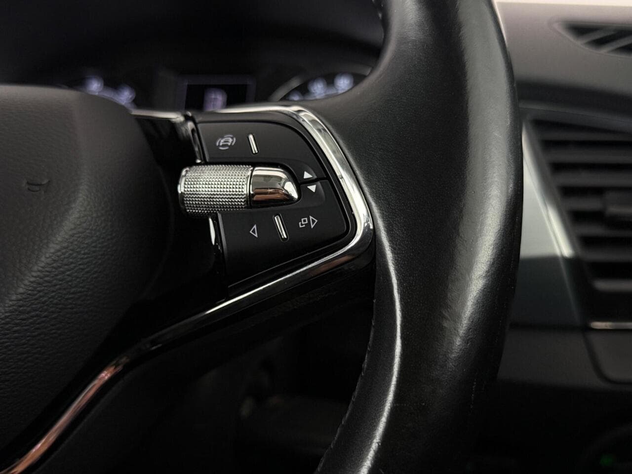 Skoda Fabia thumbnail Misc Controls