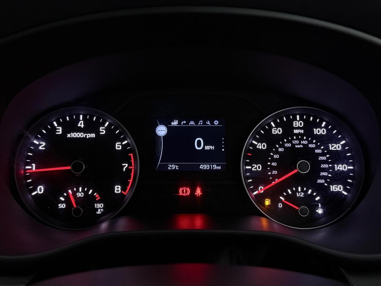 Kia Sportage thumbnail Driver Instruments