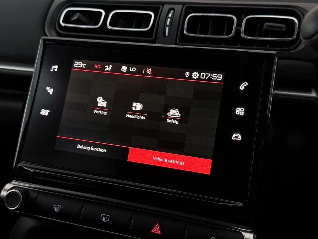 Citroen C3 thumbnail Infotainment System