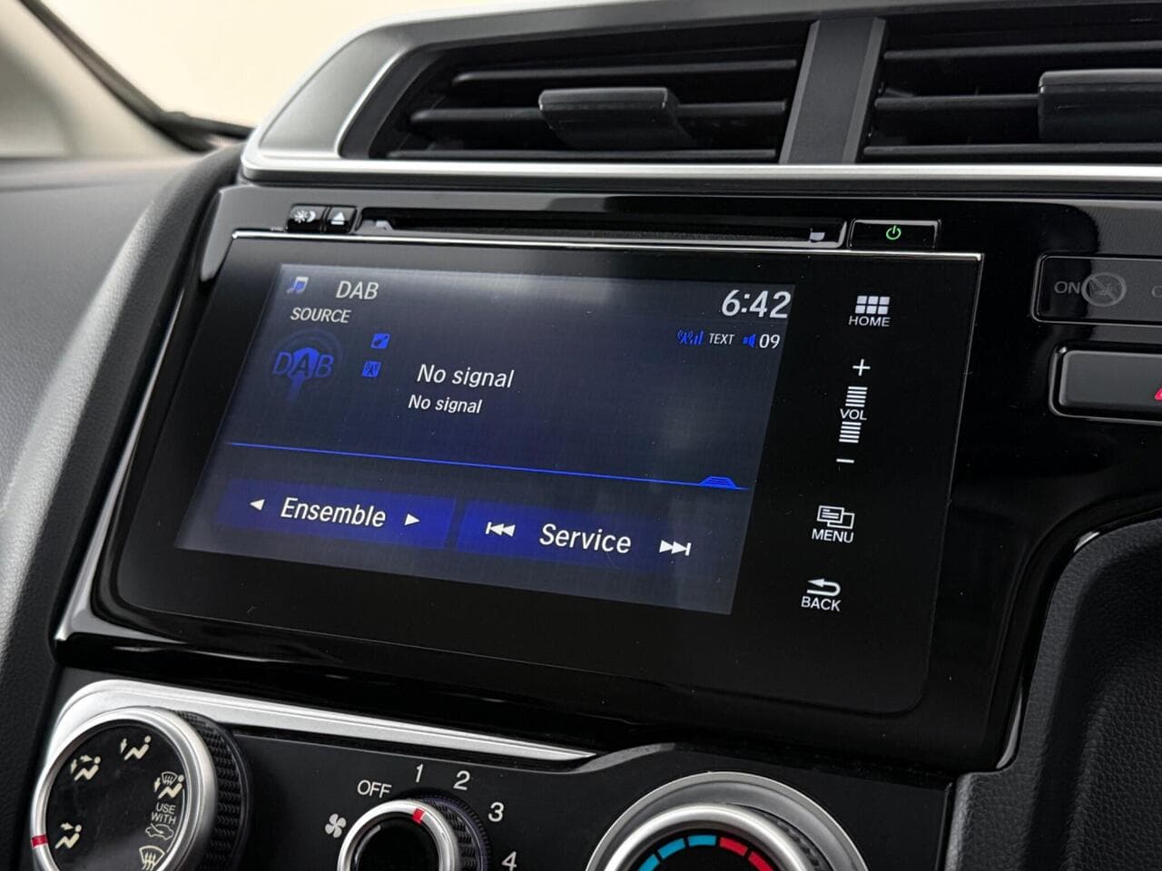 Honda Jazz thumbnail Infotainment System