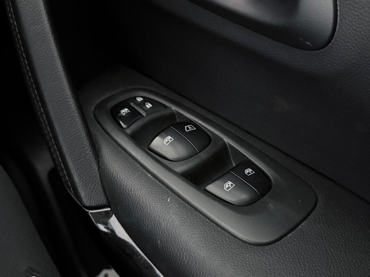Renault Kadjar thumbnail Misc Controls