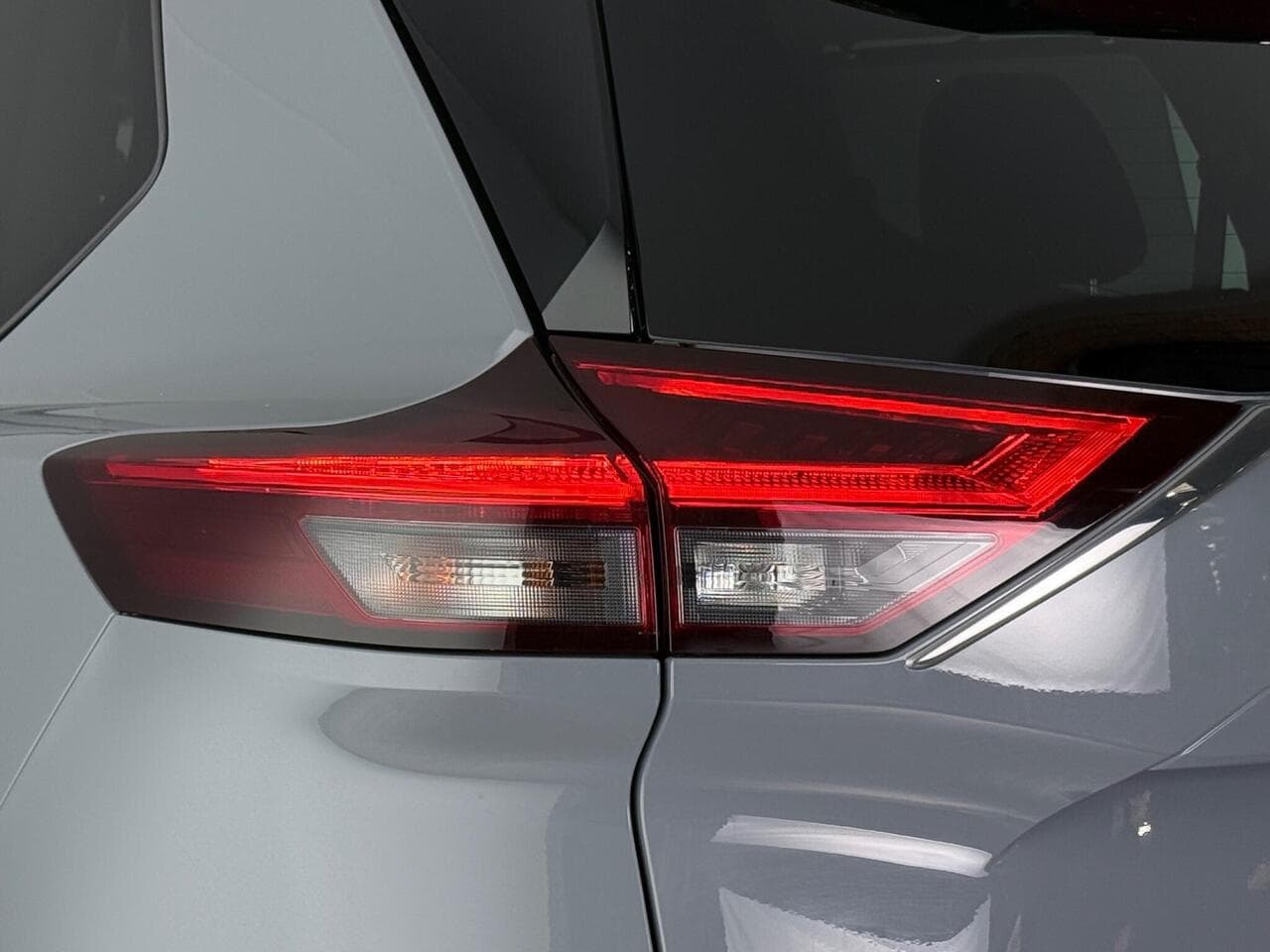 Nissan X-Trail thumbnail Lights Rear