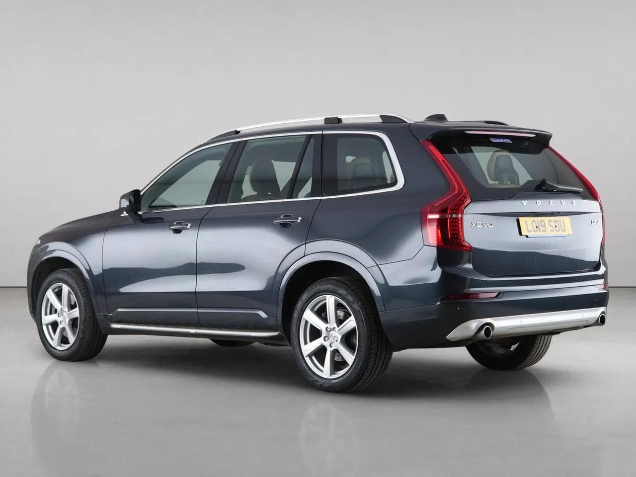 Volvo XC90 thumbnail Rear Left