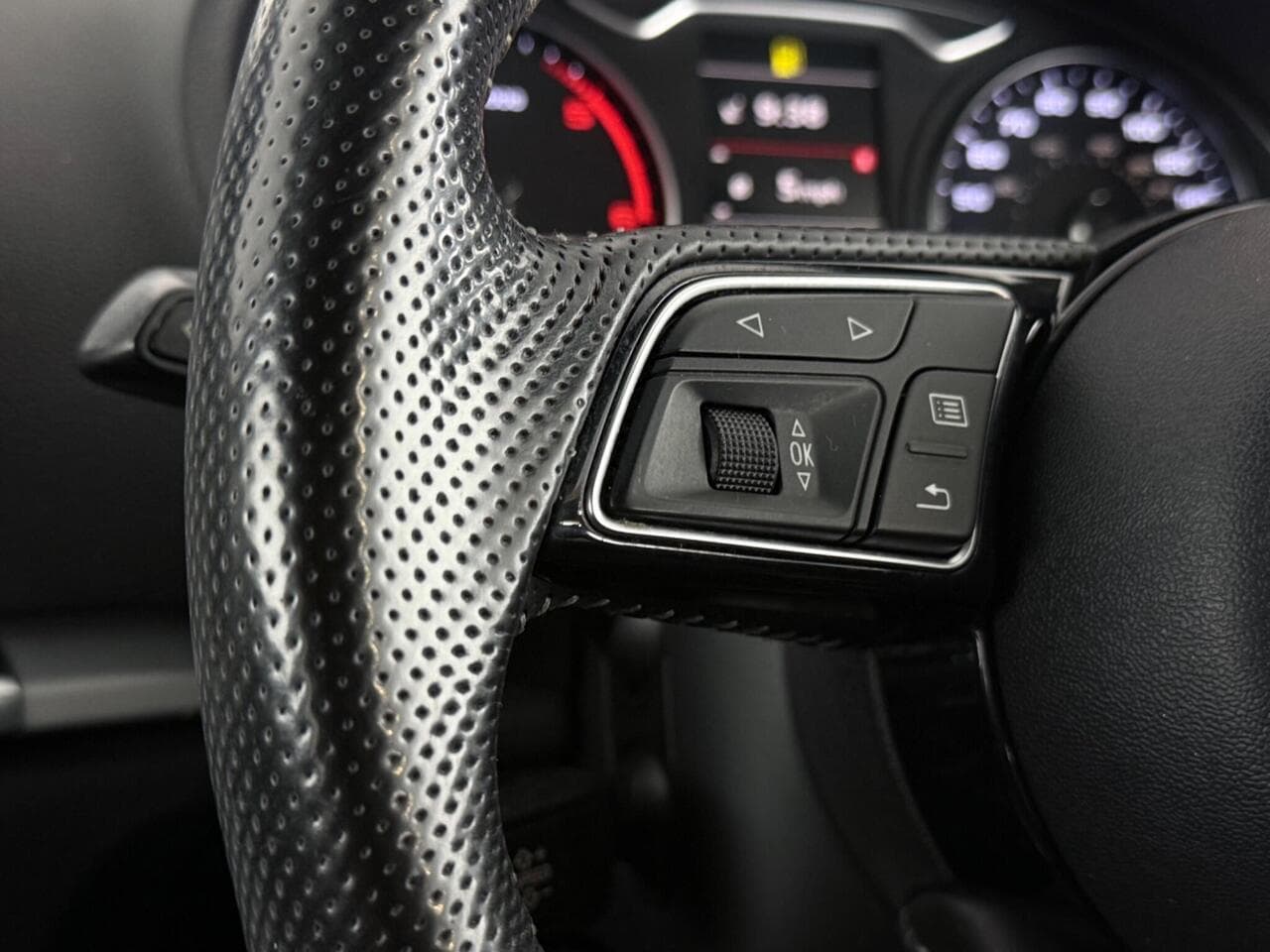 Audi A3 thumbnail Misc Controls