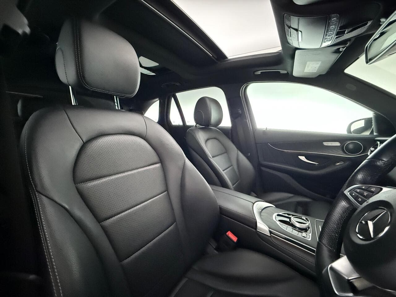Mercedes-Benz GLC thumbnail Seat Driver