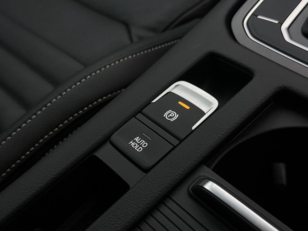 Volkswagen Passat thumbnail Misc Controls