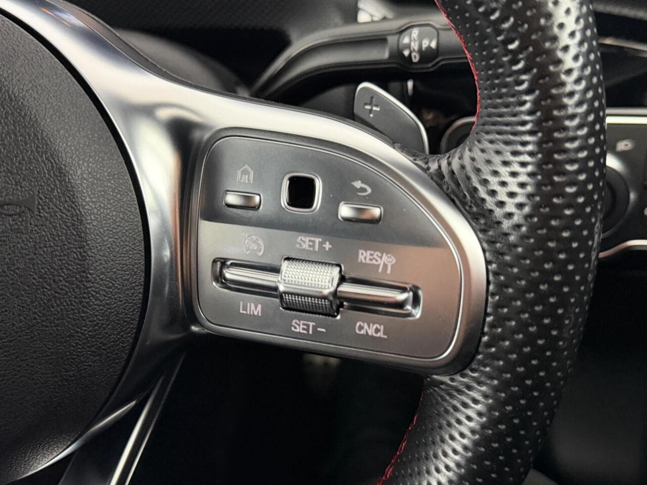 Mercedes-Benz A Class thumbnail Misc Controls