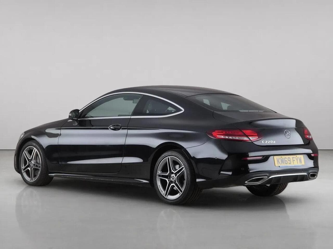 Mercedes-Benz C Class thumbnail Rear Left