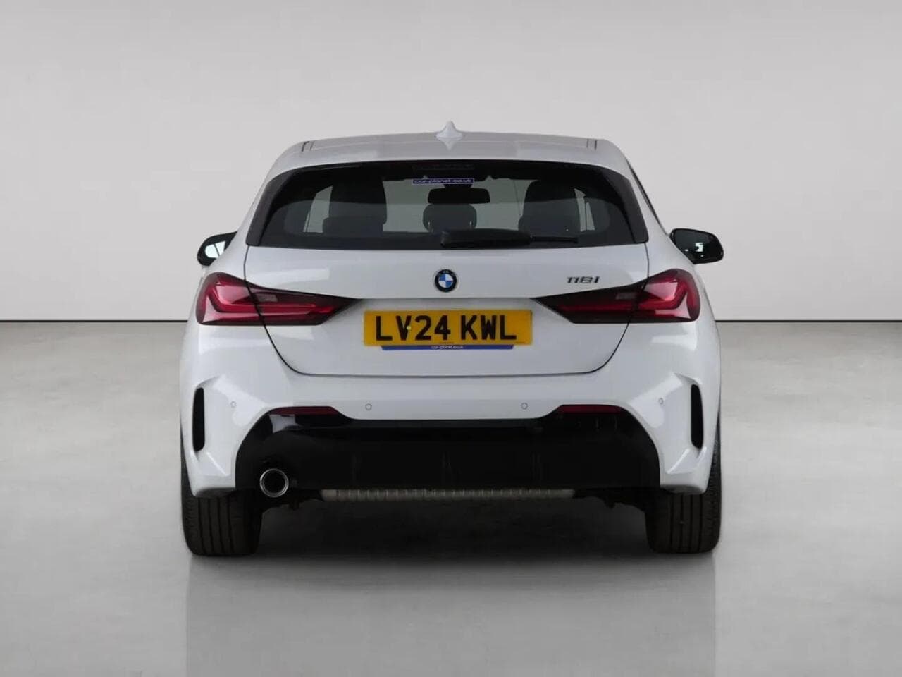 BMW 1 Series thumbnail Rear