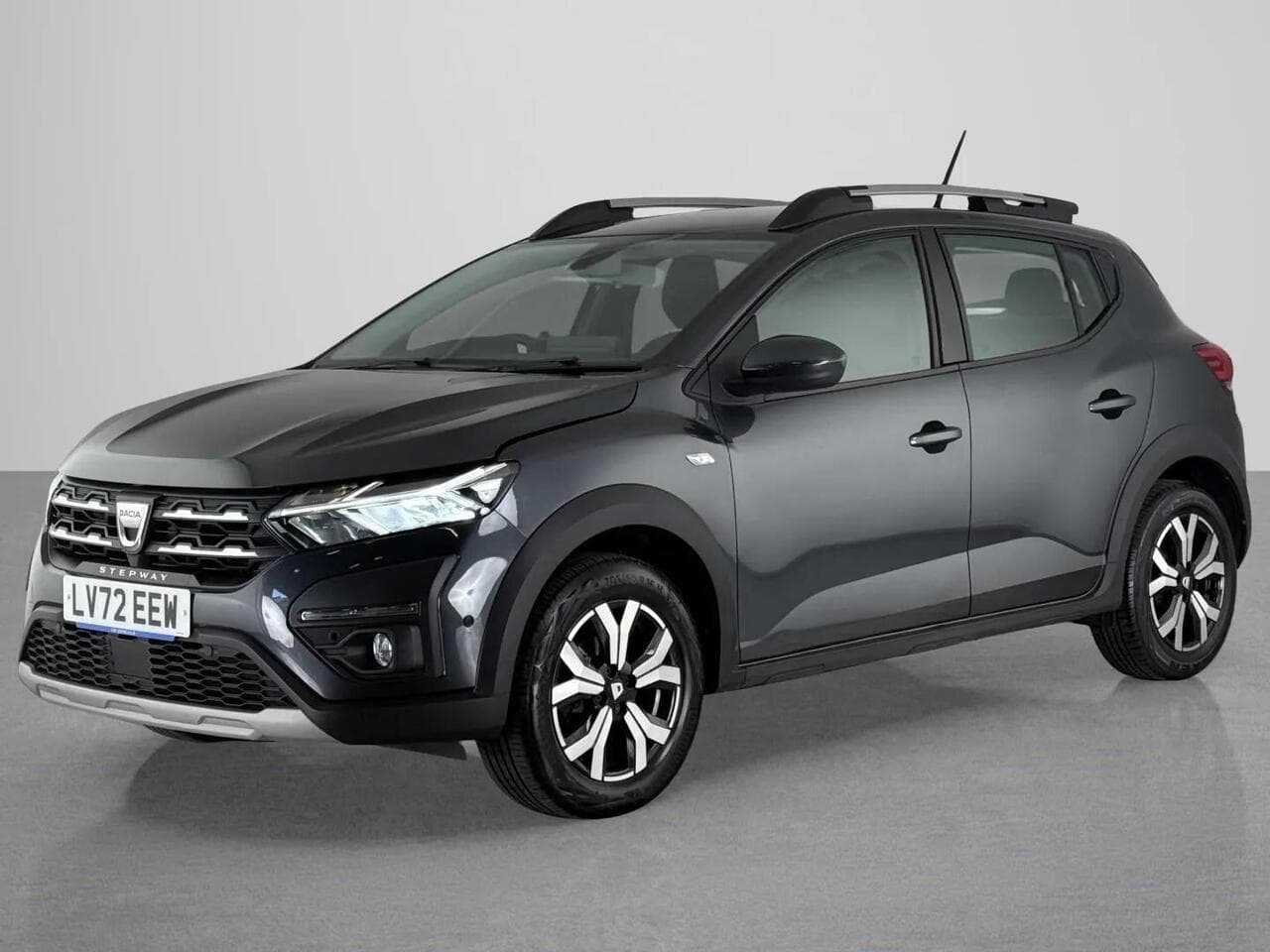 Dacia Sandero Stepway thumbnail Front Left