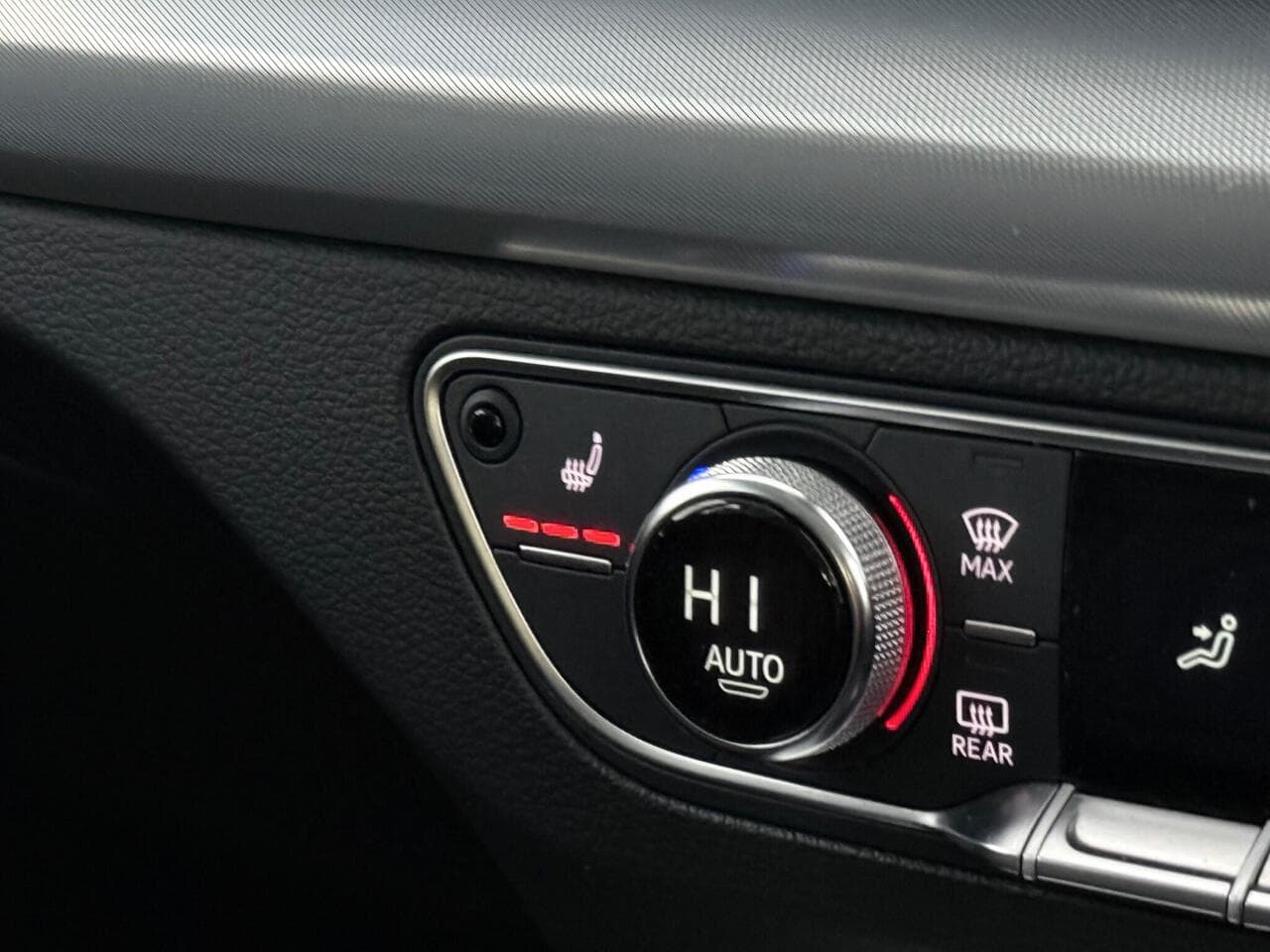 Audi Q5 thumbnail Misc Controls