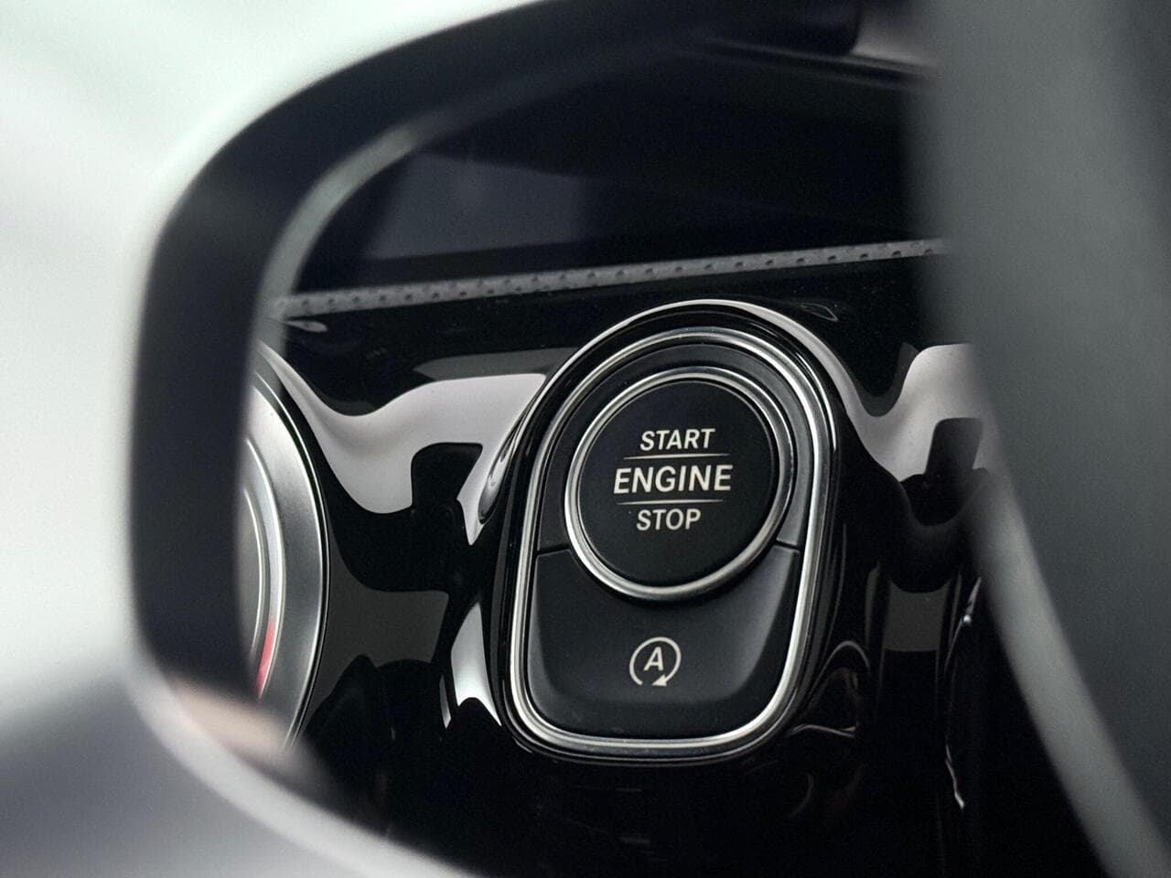Mercedes-Benz A Class thumbnail Misc Controls