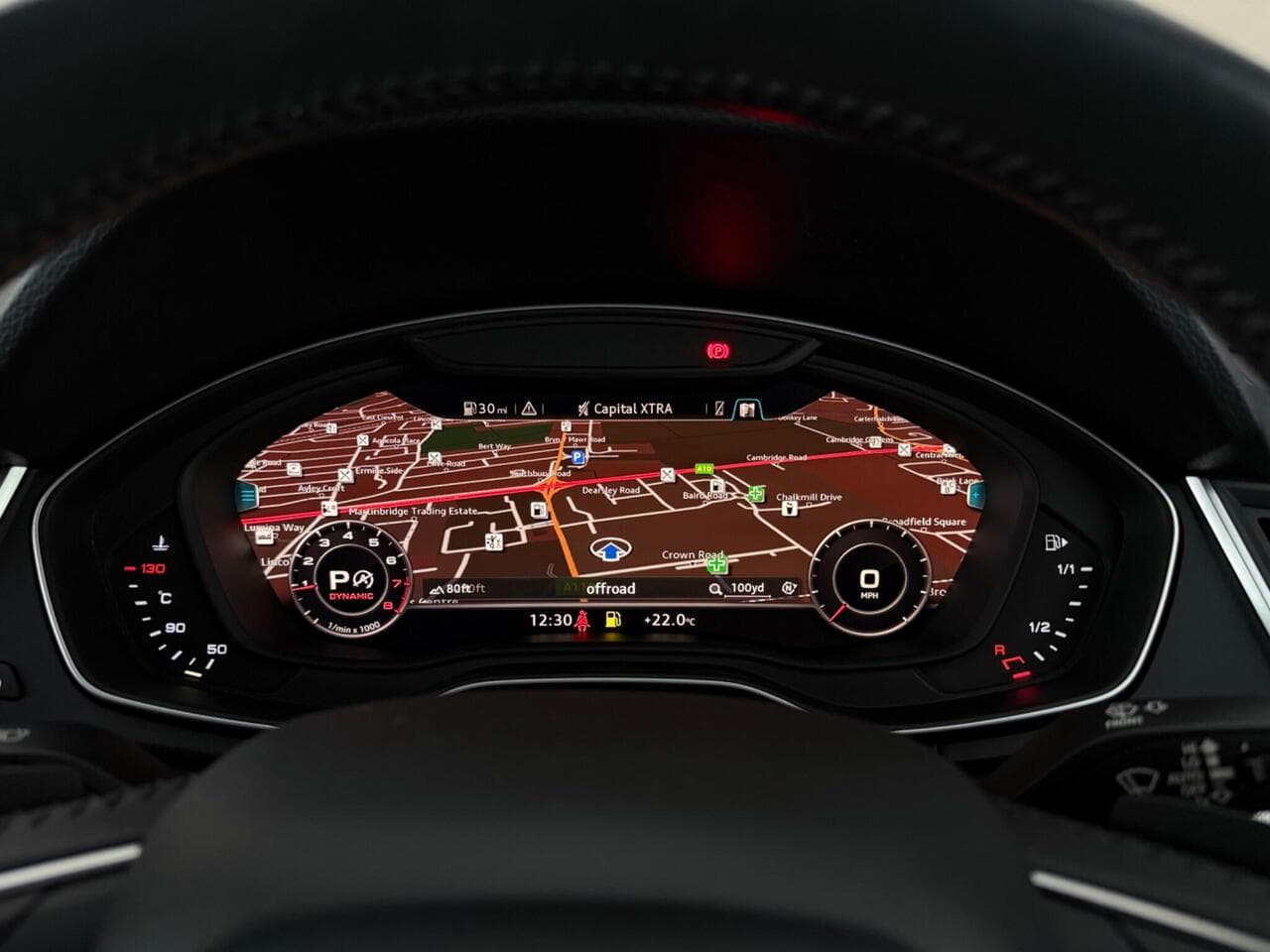 Audi Q5 thumbnail Driver Instruments