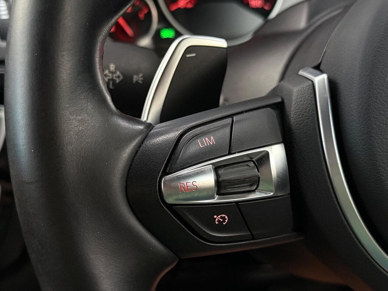 BMW 4 Series thumbnail Misc Controls