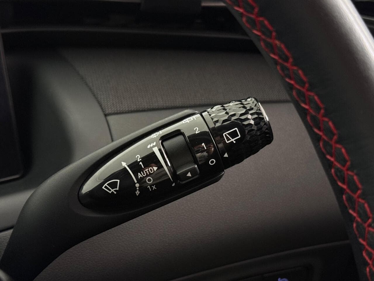 Hyundai TUCSON thumbnail Misc Controls