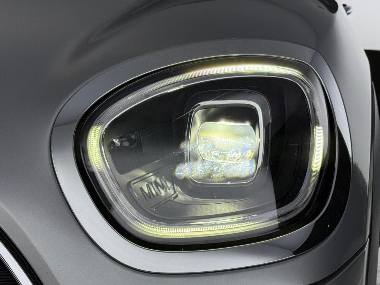MINI Countryman thumbnail Inconclusive