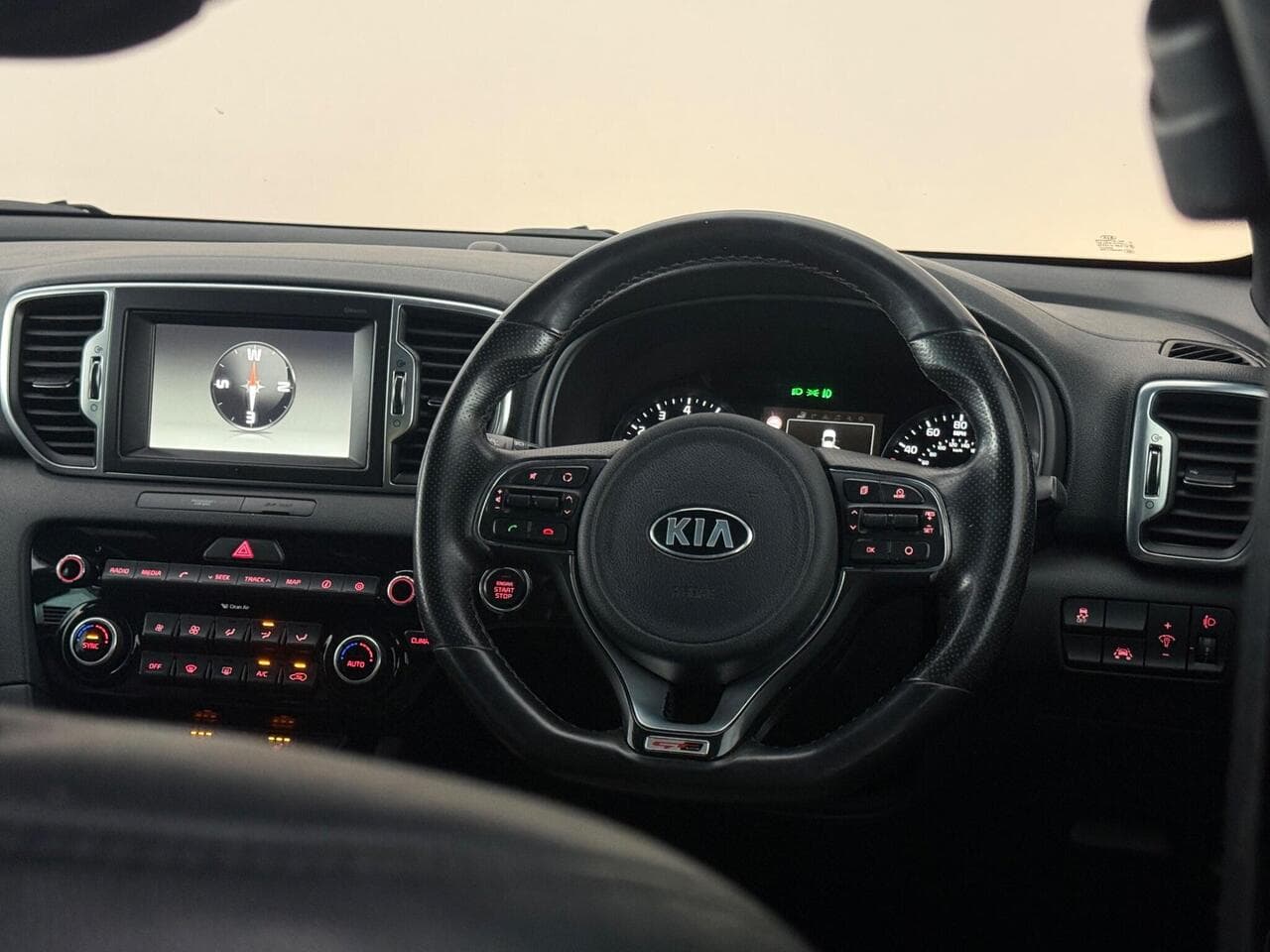 Kia Sportage thumbnail Steering Wheel