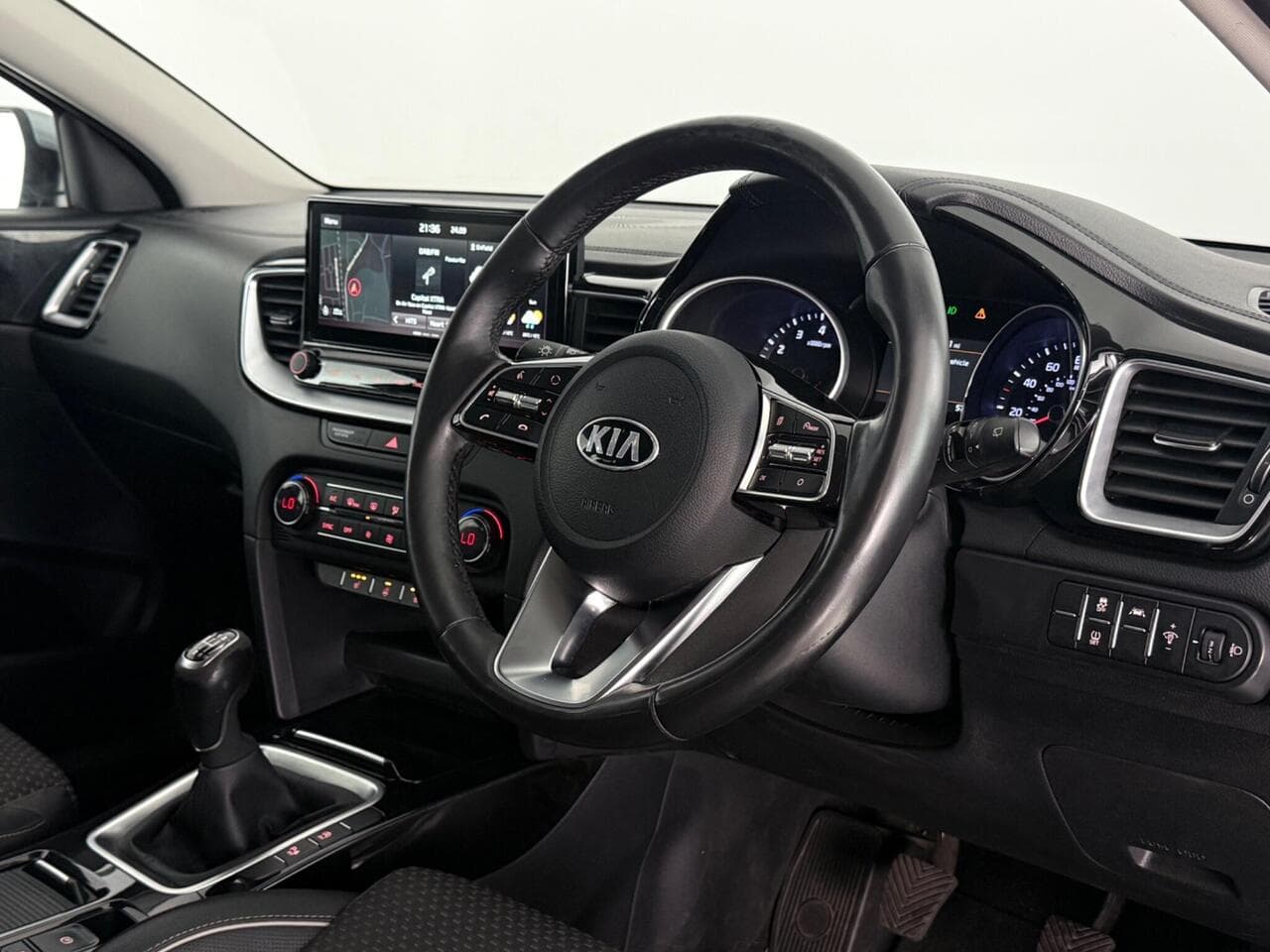Kia XCeed thumbnail Interior Front