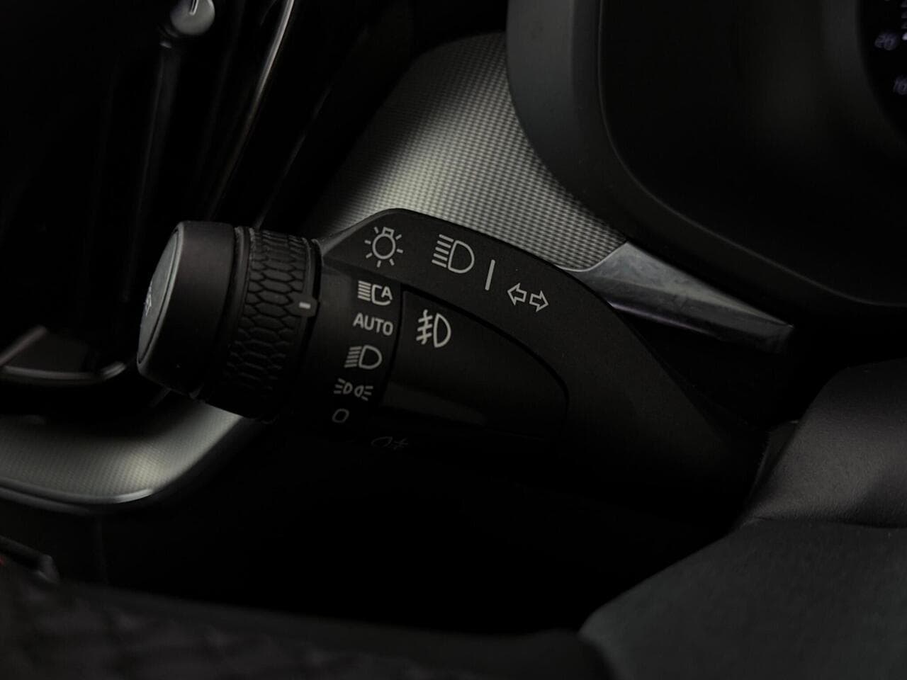 Volvo XC60 thumbnail Misc Controls