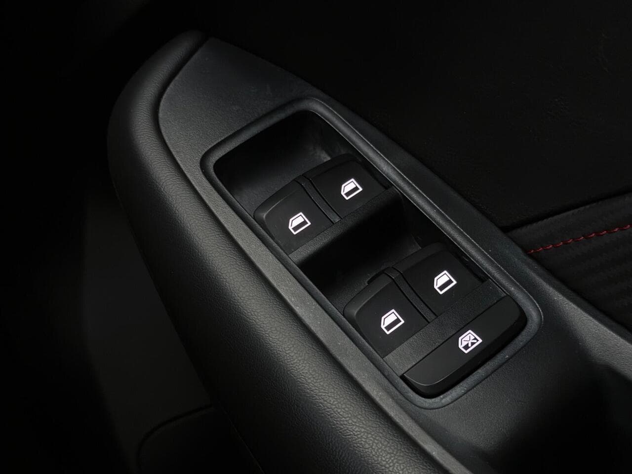 MG MG ZS thumbnail Misc Controls