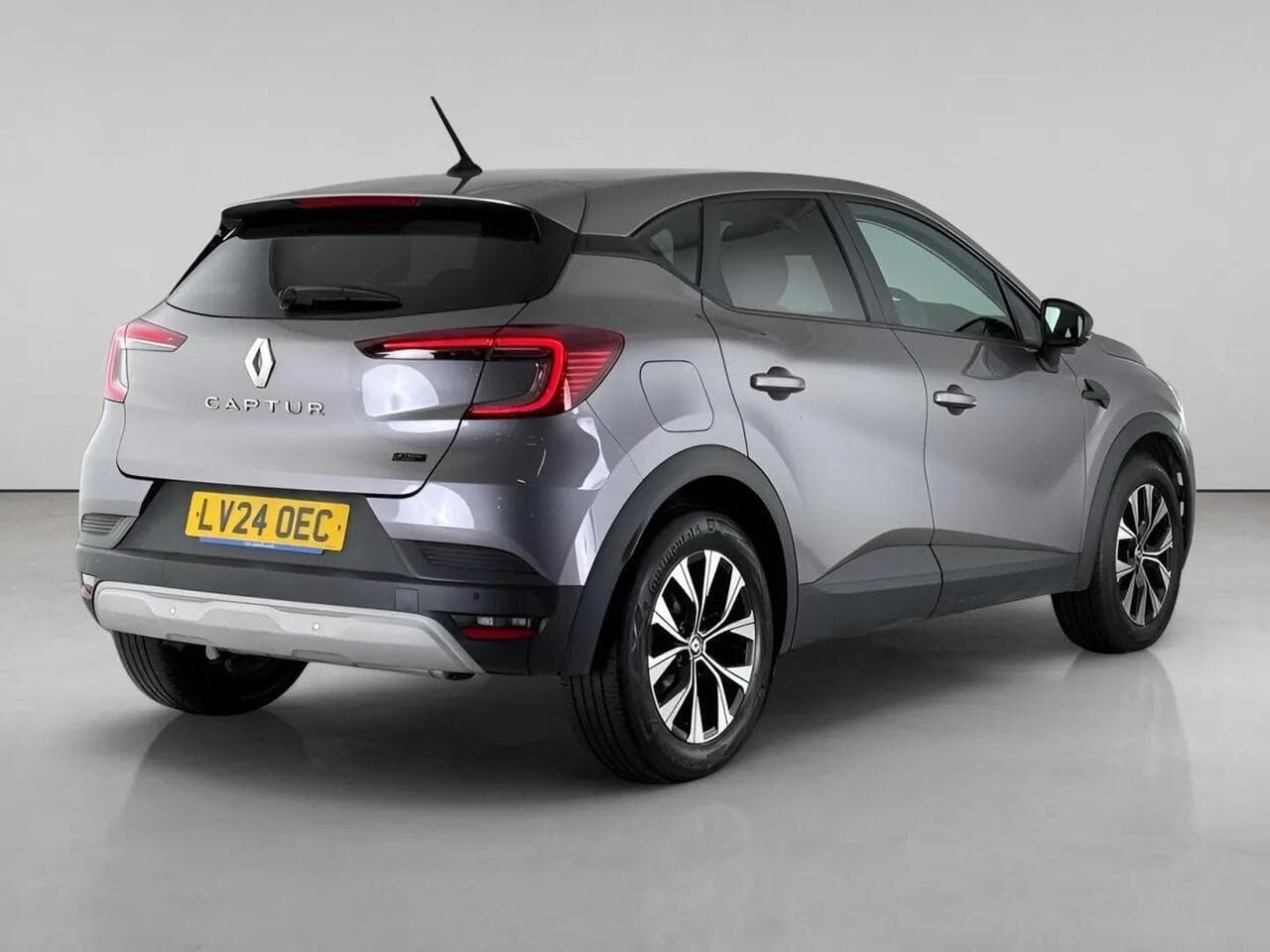 Renault Captur thumbnail Rear Right