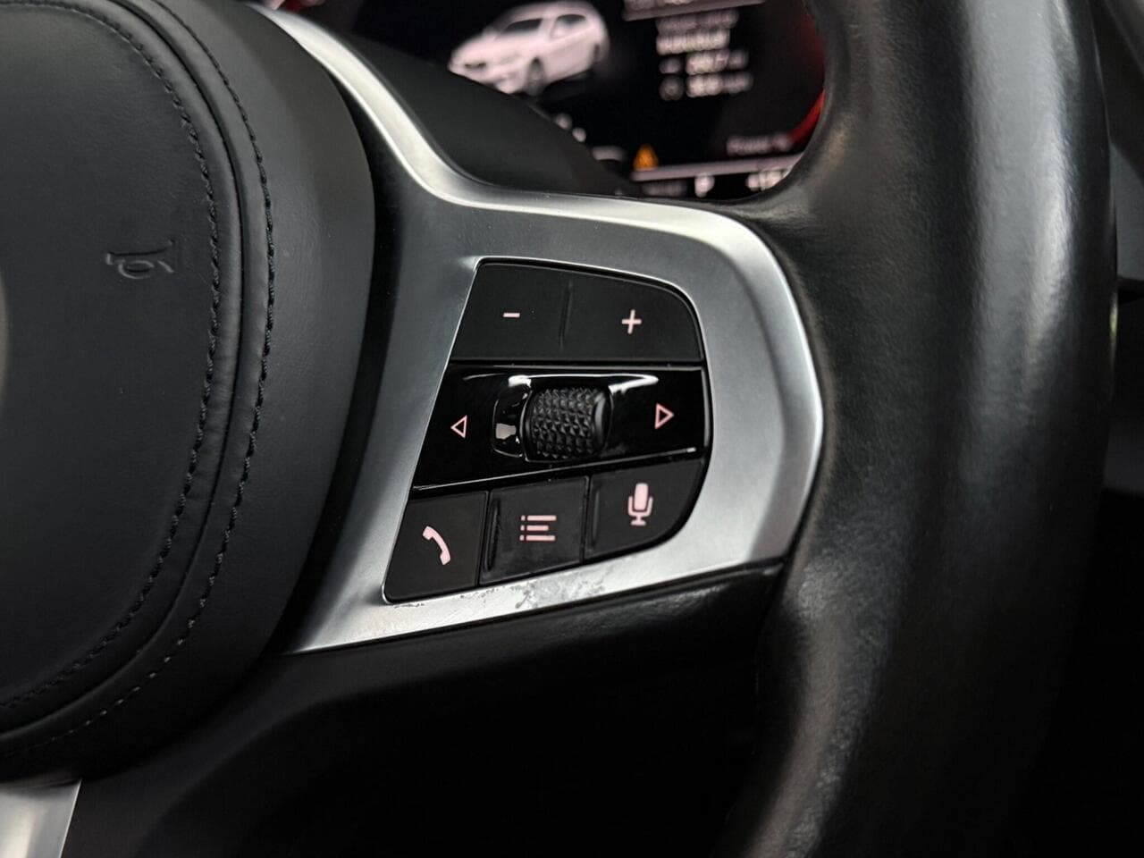 BMW 1 Series thumbnail Misc Controls