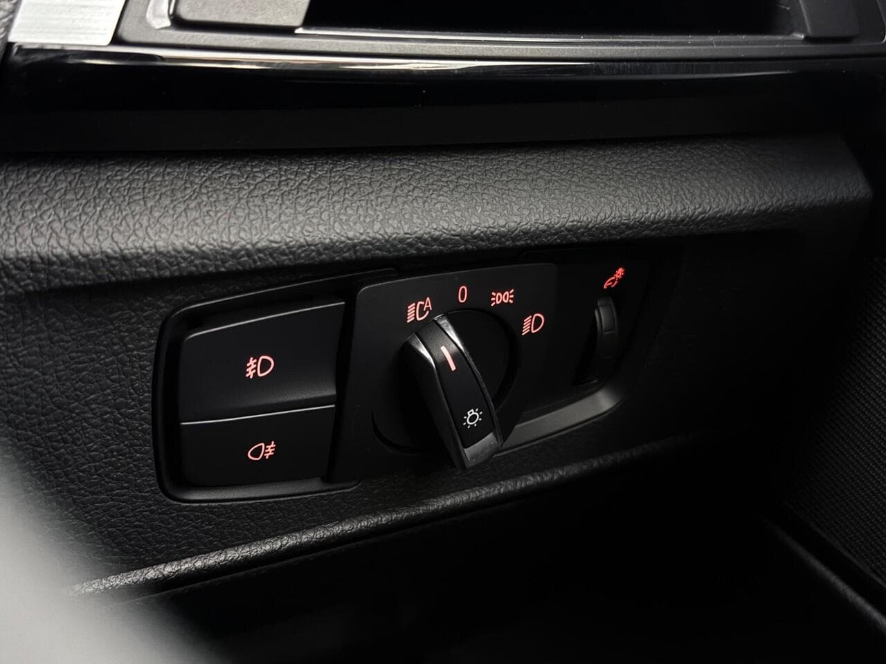 BMW 2 Series thumbnail Misc Controls