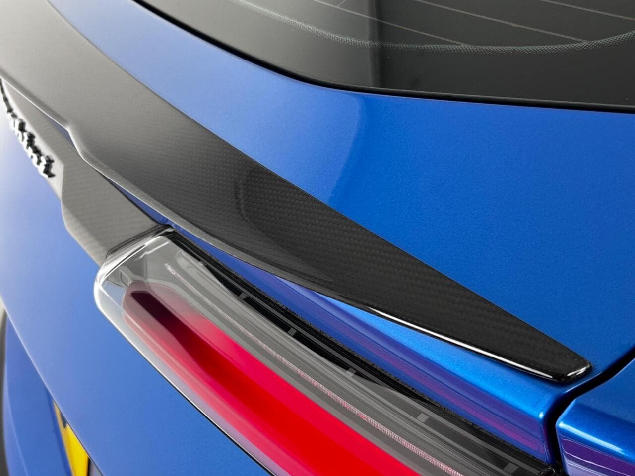 Lamborghini Urus thumbnail Lights Rear