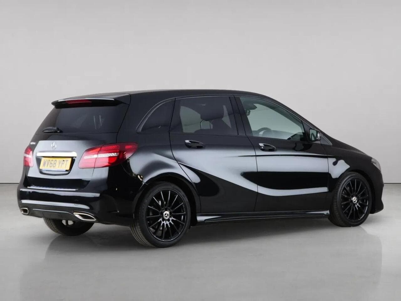 Mercedes-Benz B Class thumbnail Rear Right
