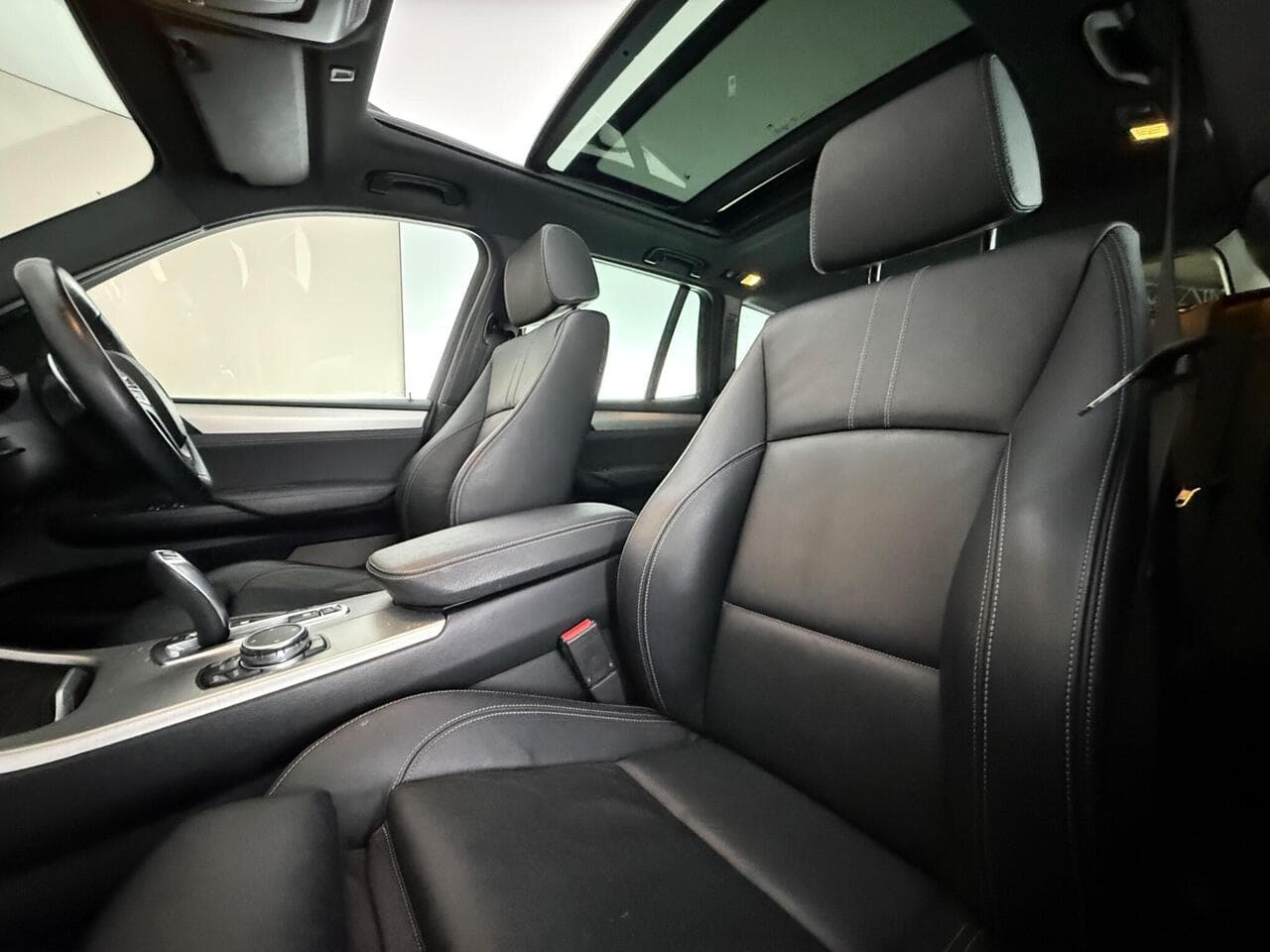 BMW X3 thumbnail Seat Front Passenger