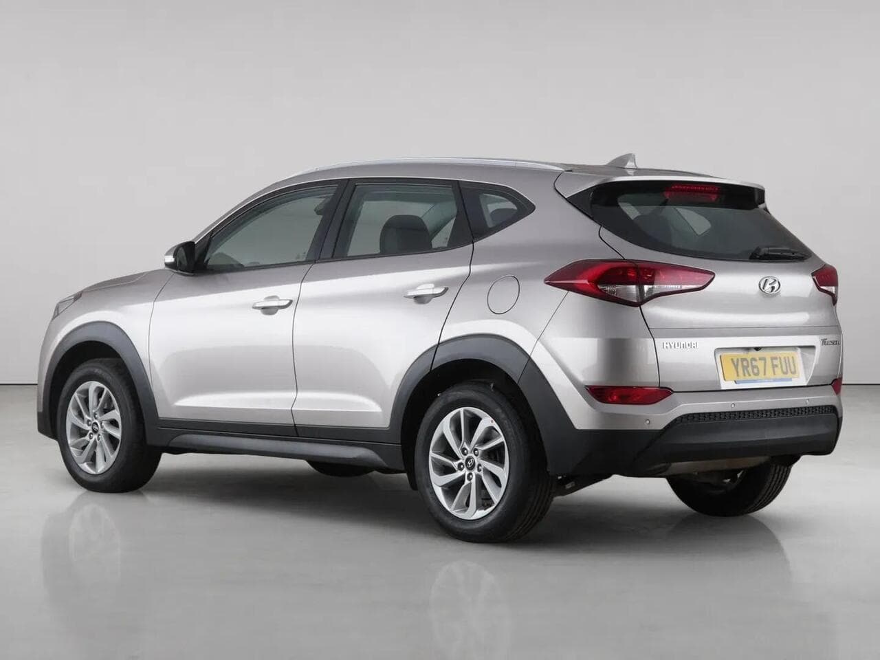 Hyundai TUCSON thumbnail Rear Left